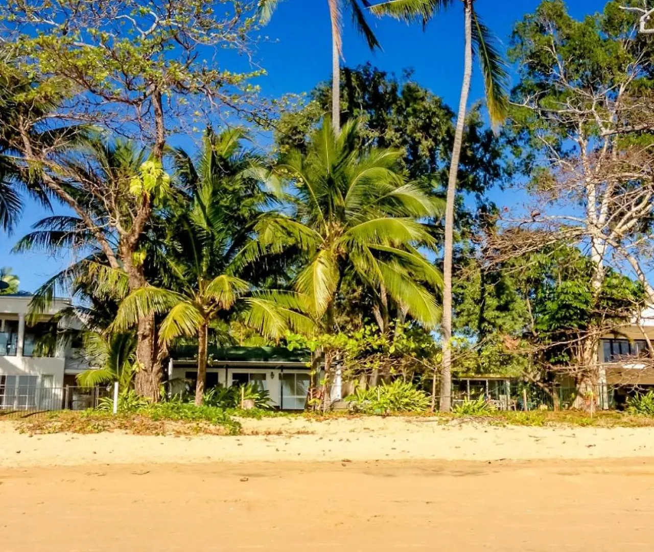 Drift Beach House Getaway Holloways Beach Holiday home